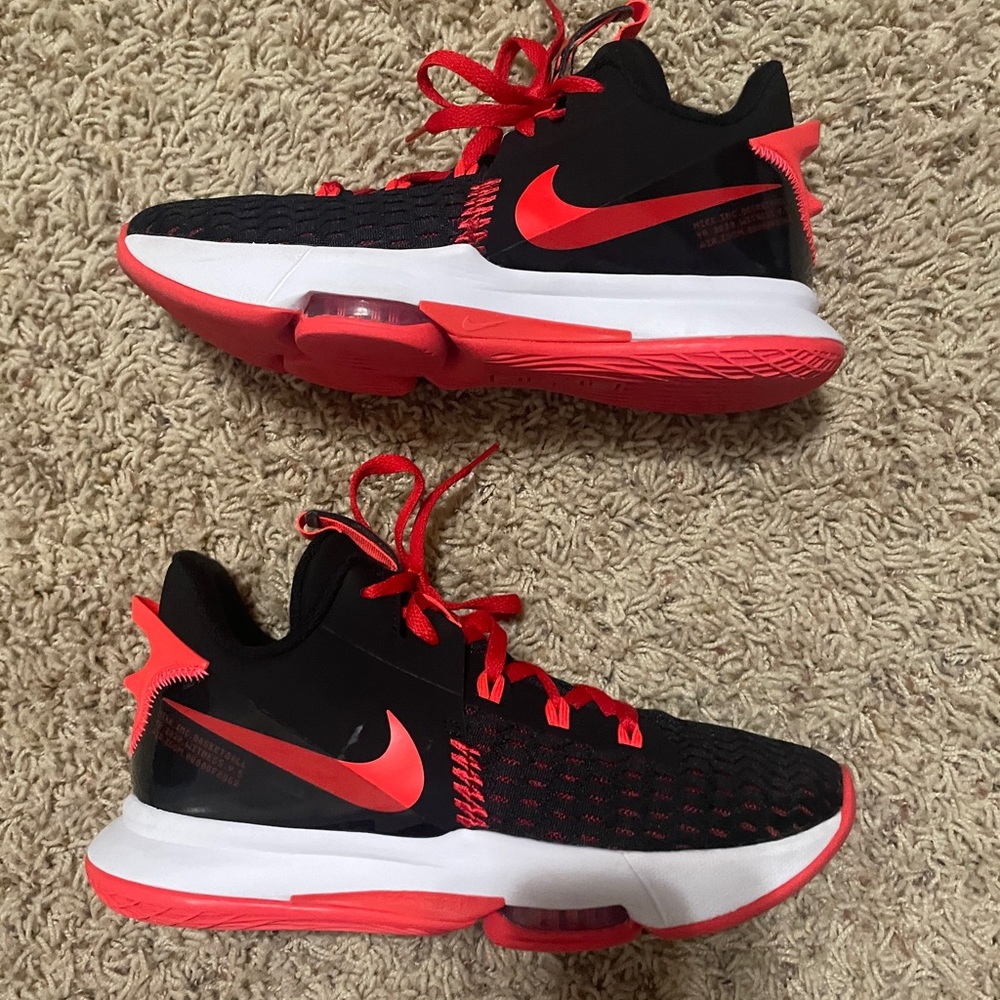 Nike LeBron, witness 5 basketball red and black shoes